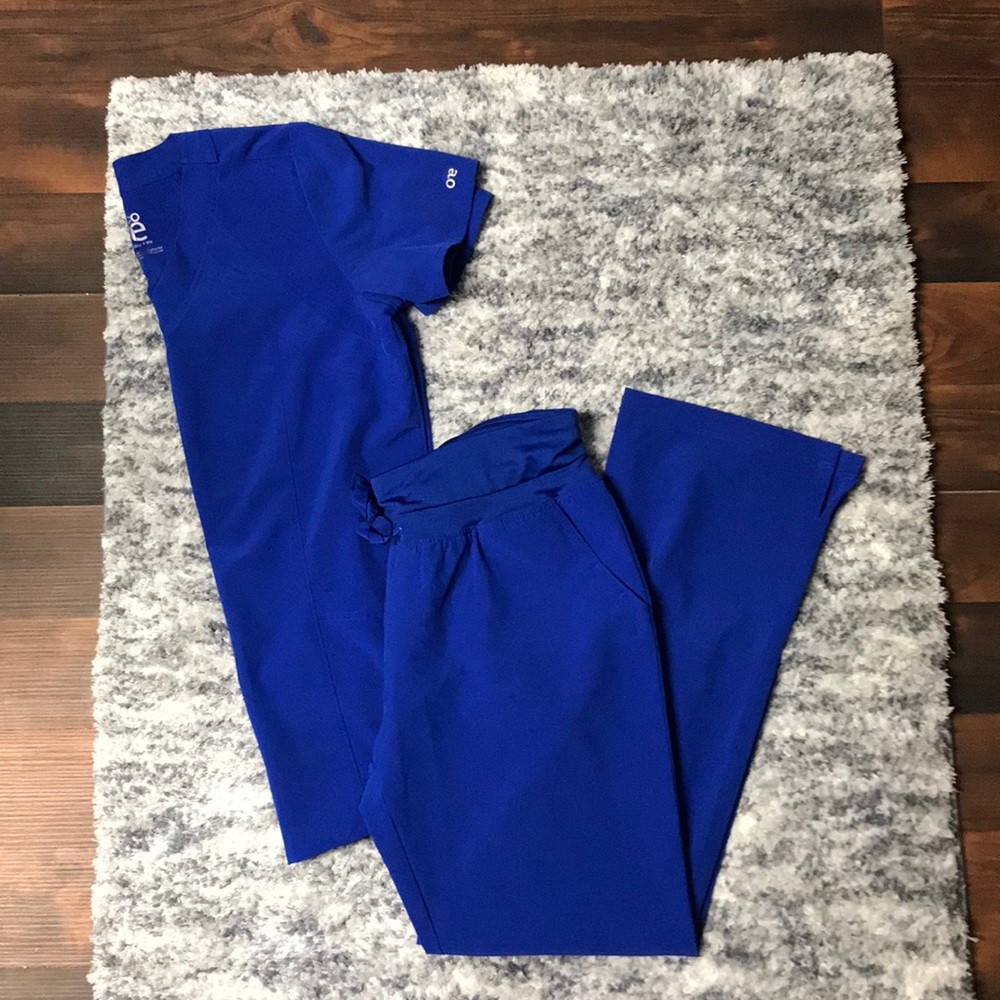 Braco One Scrubs Size S Top and Bottom